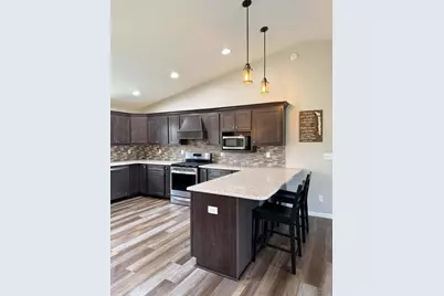 6055 W 1260 N, Demotte, IN 46310 - Photo 4