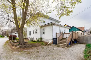 521 N McKinley Ave, Rensselaer, IN 47978 - Photo 8