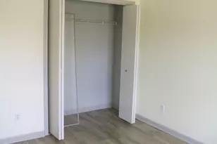 823 Daisy Cir NE, Demotte, IN 46310 - Photo 4