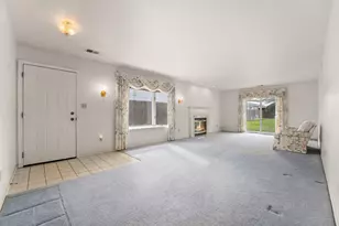 823 Spruce Ln, Schererville, IN 46375 - Photo 4