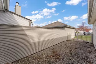 823 Spruce Ln, Schererville, IN 46375 - Photo 14