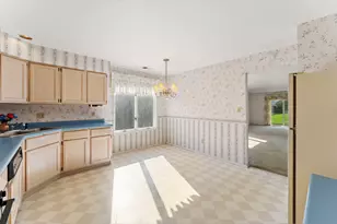 823 Spruce Ln, Schererville, IN 46375 - Photo 8