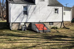 227 Mill St, Lowell, IN 46356 - Photo 4