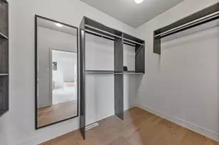 9523 Hook St, Highland, IN 46322 - Photo 18