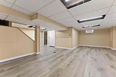 217 W 40th Place, Griffith, IN 46319 - Photo 18