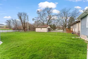 217 W 40th Pl, Griffith, IN 46319 - Photo 24