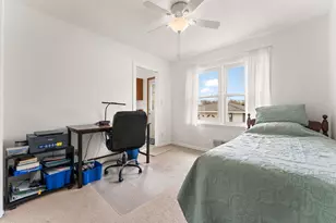 217 W 40th Pl, Griffith, IN 46319 - Photo 10