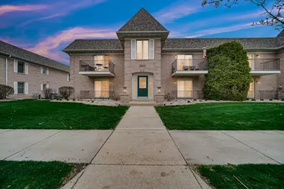 2649 Georgetowne #B2, Highland, IN 46322 - Photo 2