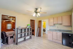 2402 Linda Rd, Valparaiso, IN 46383 - Photo 20