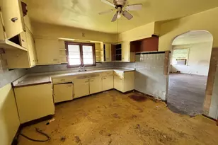 973 Williams St, Gary, IN 46404 - Photo 4