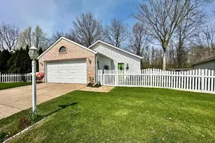 341 Brown Ct, Chesterton, IN 46304 - Photo 1