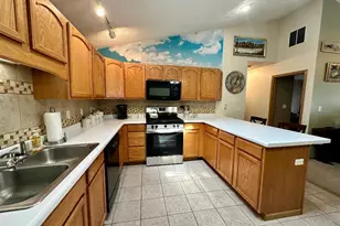 341 Brown Ct, Chesterton, IN 46304 - Photo 8