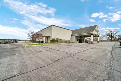 4200 W Lincoln Highway, Merrillville, IN 46410 - Photo 10