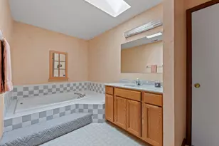 1361 W 94th Ct, Crown Point, IN 46307 - Photo 18