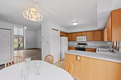 1361 W 94th Court, Crown Point, IN 46307 - Photo 8