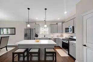 499 Cherrywood Ln, Chesterton, IN 46304 - Photo 6