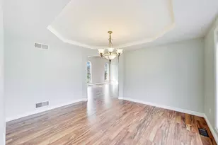 766 Wigeon Ct, Valparaiso, IN 46385 - Photo 8