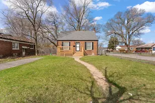 700 Ralston St, Gary, IN 46406 - Photo 2