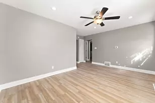 700 Ralston St, Gary, IN 46406 - Photo 6