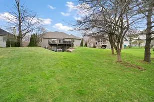 82 Scotscraig Dr, Valparaiso, IN 46385 - Photo 36