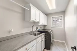 82 Scotscraig Dr, Valparaiso, IN 46385 - Photo 24