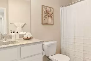 925 Paula Ct, Hobart, IN 46342 - Photo 16