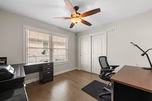 2324 Waterford Cir E, Schererville, IN 46375 - Photo 6