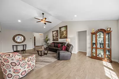 2324 Waterford Circle E, Schererville, IN 46375 - Photo 14