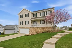 340 W 126th Pl, Crown Point, IN 46307 - Photo 2