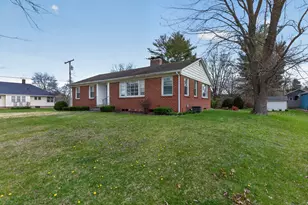 701 S Rose Ave, Kouts, IN 46347 - Photo 4