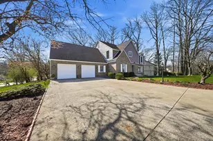 188 Amhurst Pl, Valparaiso, IN 46385 - Photo 2