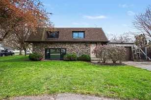 619 E 13th St, Hobart, IN 46342 - Photo 1