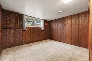9324 Saric Dr, Highland, IN 46322 - Photo 12
