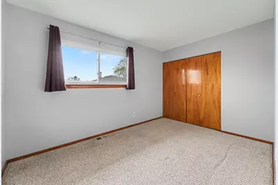 9324 Saric Drive, Highland, IN 46322 - Photo 8