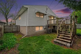 9324 Saric Dr, Highland, IN 46322 - Photo 18