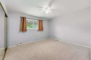 9324 Saric Dr, Highland, IN 46322 - Photo 6