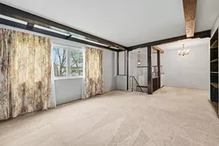 9324 Saric Dr, Highland, IN 46322 - Photo 10