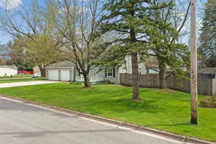 1102 W 14th St, La Porte, IN 46350 - Photo 46