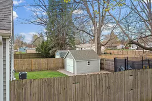 1102 W 14th St, La Porte, IN 46350 - Photo 40