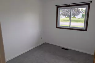 414 Salt Creek Pkwy, Valparaiso, IN 46385 - Photo 14