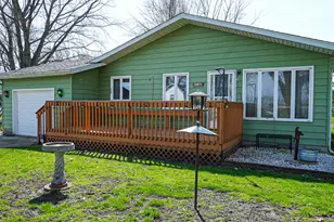 414 E Dominic St, LaCrosse, IN 46348 - Photo 2