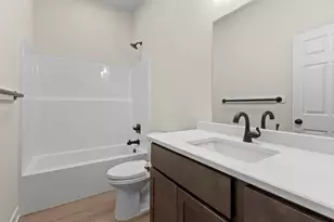 4021 E Porter St, Demotte, IN 46310 - Photo 10