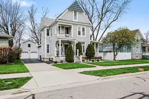 414 E Clark St, Crown Point, IN 46307 - Photo 2