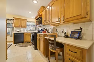 1388 N Cortland Ln, La Porte, IN 46350 - Photo 8