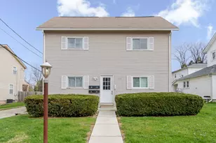 555 S Locust St, Valparaiso, IN 46383 - Photo 1