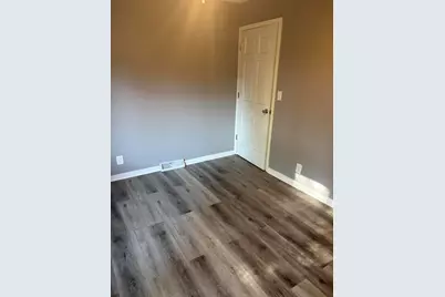102 Leeds Avenue, Michigan City, IN 46360 - Photo 18
