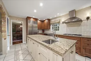 404 Westchester Ln, Valparaiso, IN 46385 - Photo 10