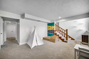 4303 Kingsdale Dr, Valparaiso, IN 46383 - Photo 16