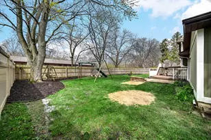 4303 Kingsdale Dr, Valparaiso, IN 46383 - Photo 32
