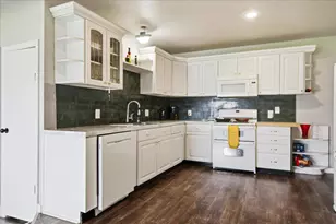 6411 E 129th Ave, Crown Point, IN 46307 - Photo 34